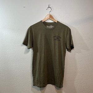 Howler Bros olive tee 🏝️